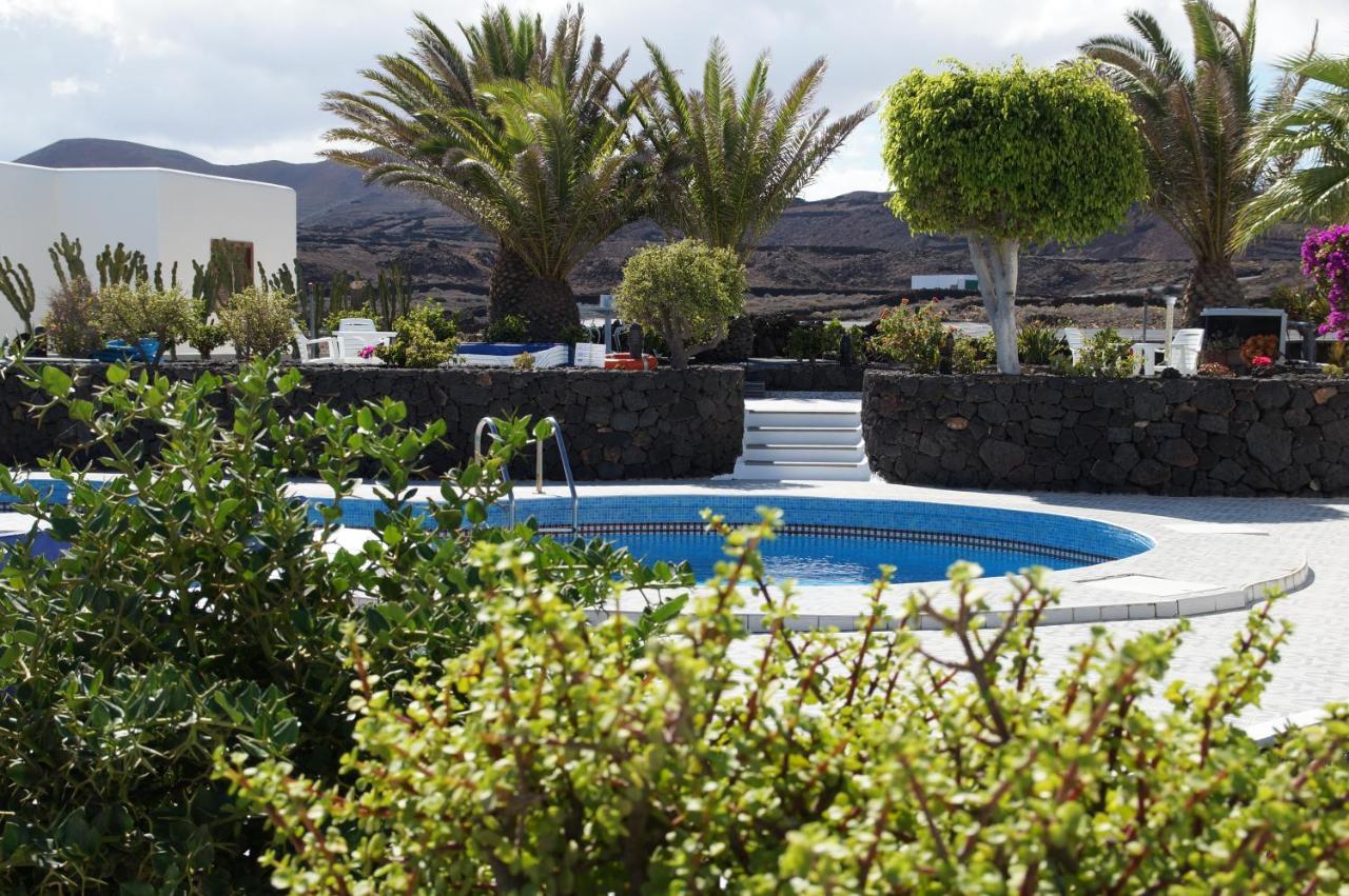 Apartments Casa Blanca Charco del Palo Buitenkant foto